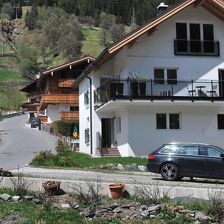 Haus Kissel Apartamento Saalbach-Hinterglemm Exterior foto